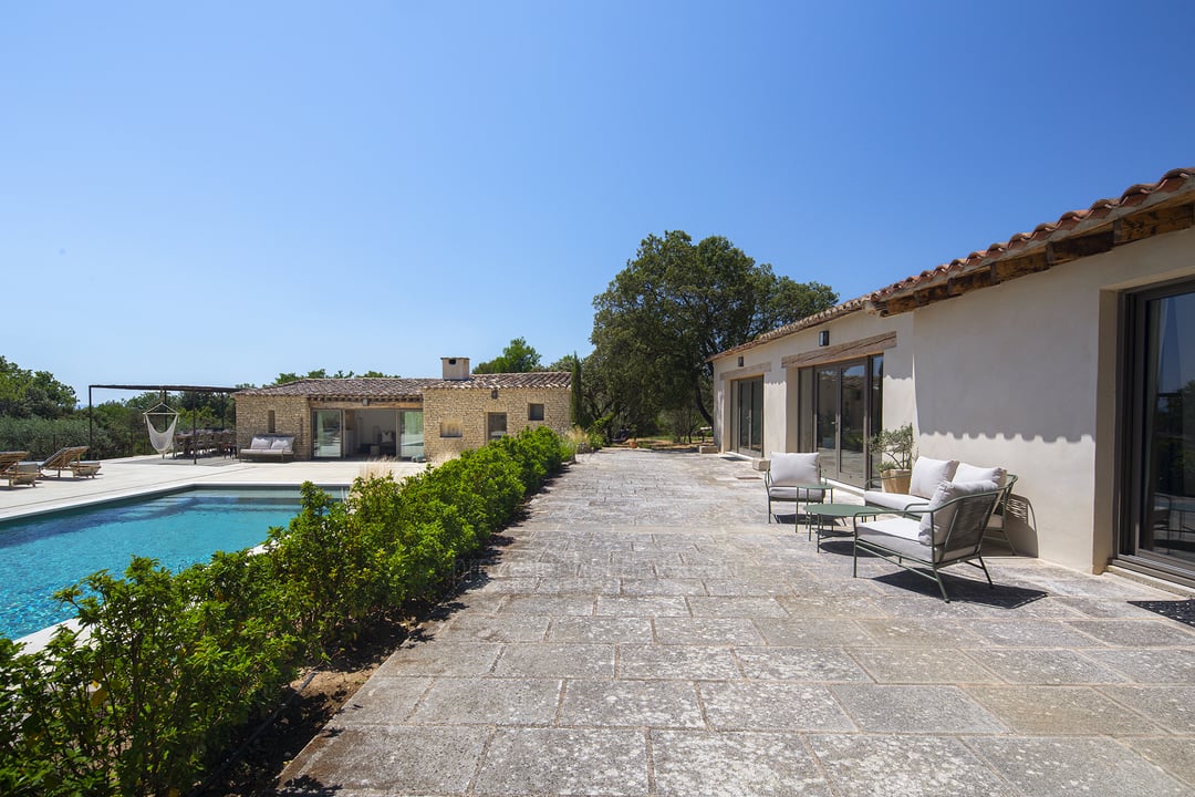 28 - Escapade en Luberon: Villa: Exterior