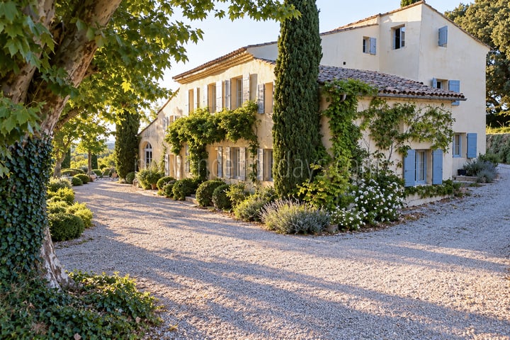 11 - Woning met een prachtig uitzicht in Aubignan: Villa: Exterior