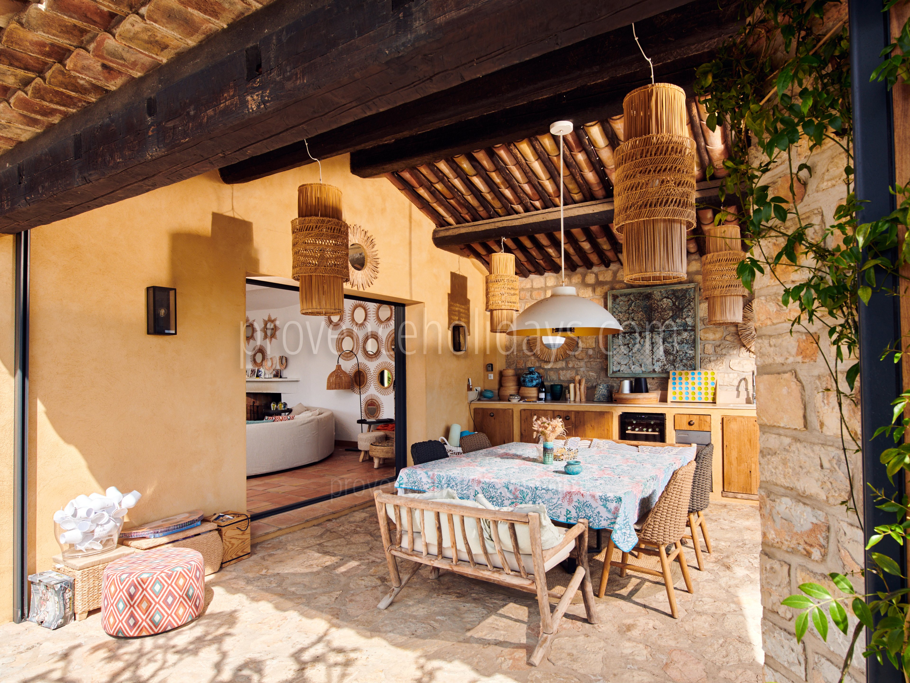 17 - Mas Spinelle: Villa: Interior
