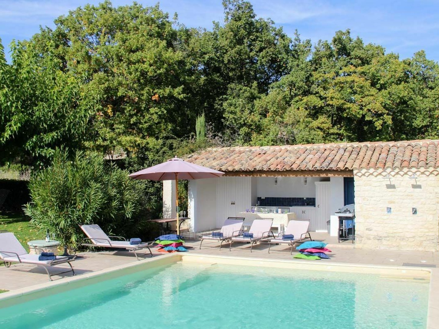 26 - Le Mas de Gordes: Villa: Pool