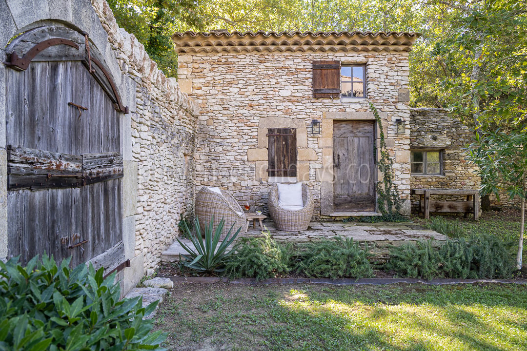 41 - Le Mazet des Collines: Villa: Exterior