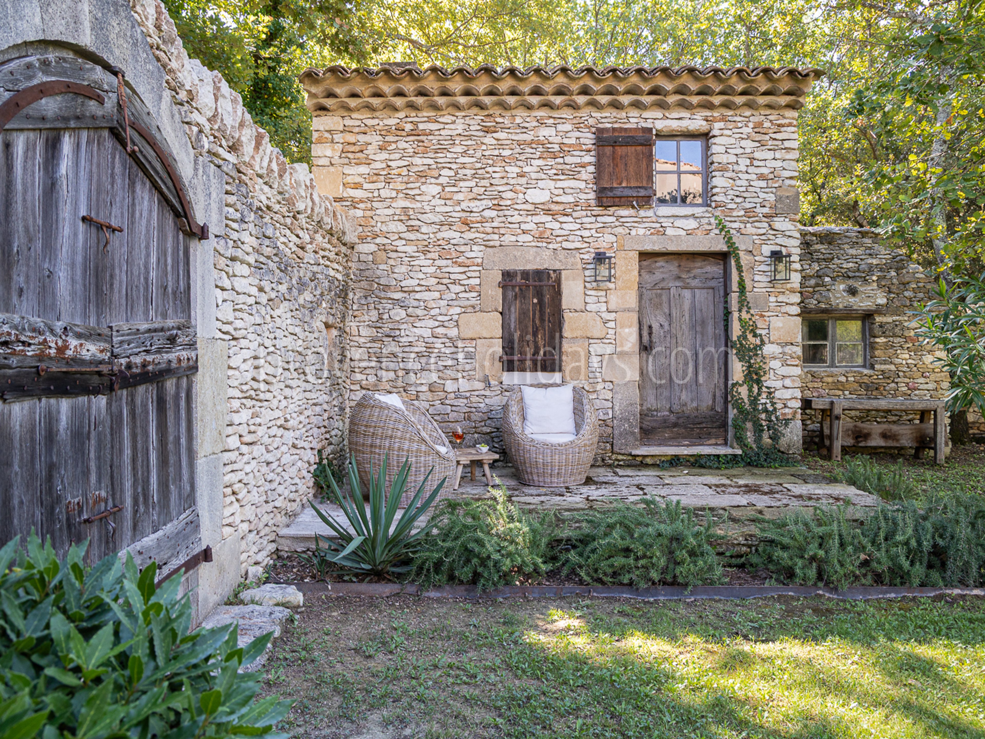 41 - Le Mazet des Collines: Villa: Exterior