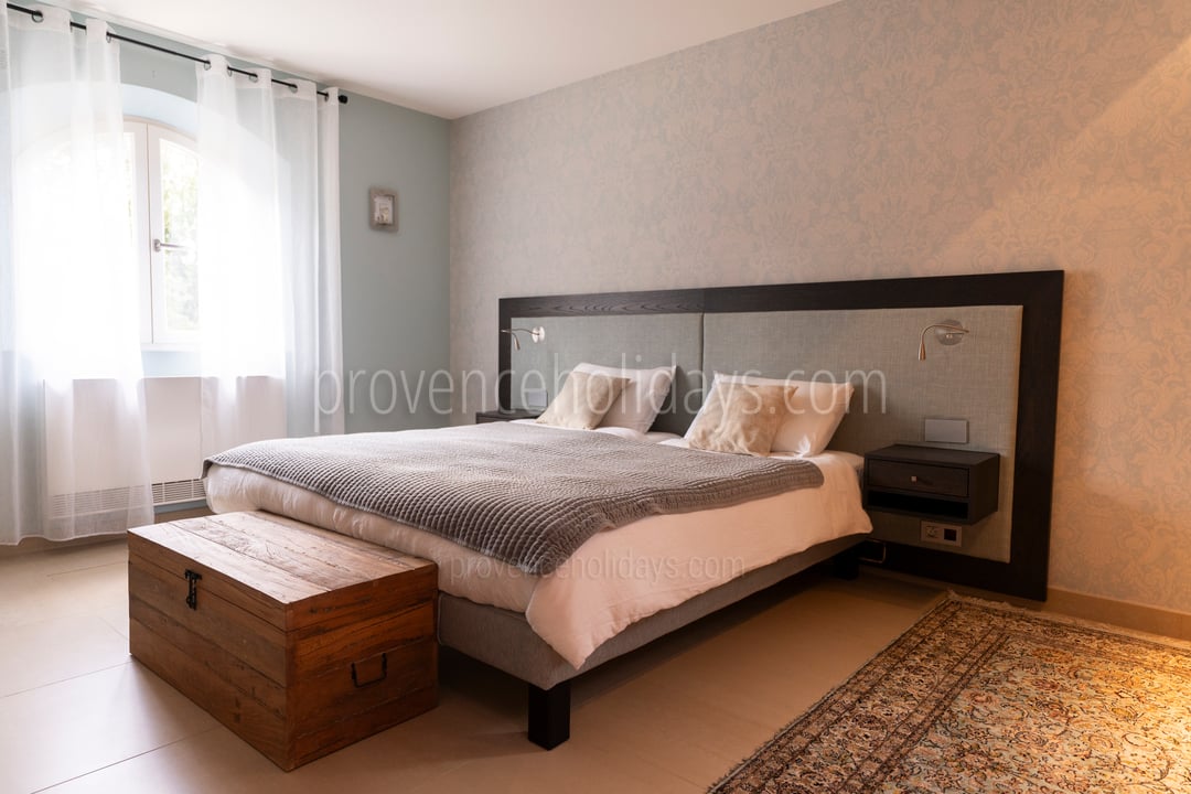 15 - Villa les Lauriers: Villa: Bedroom