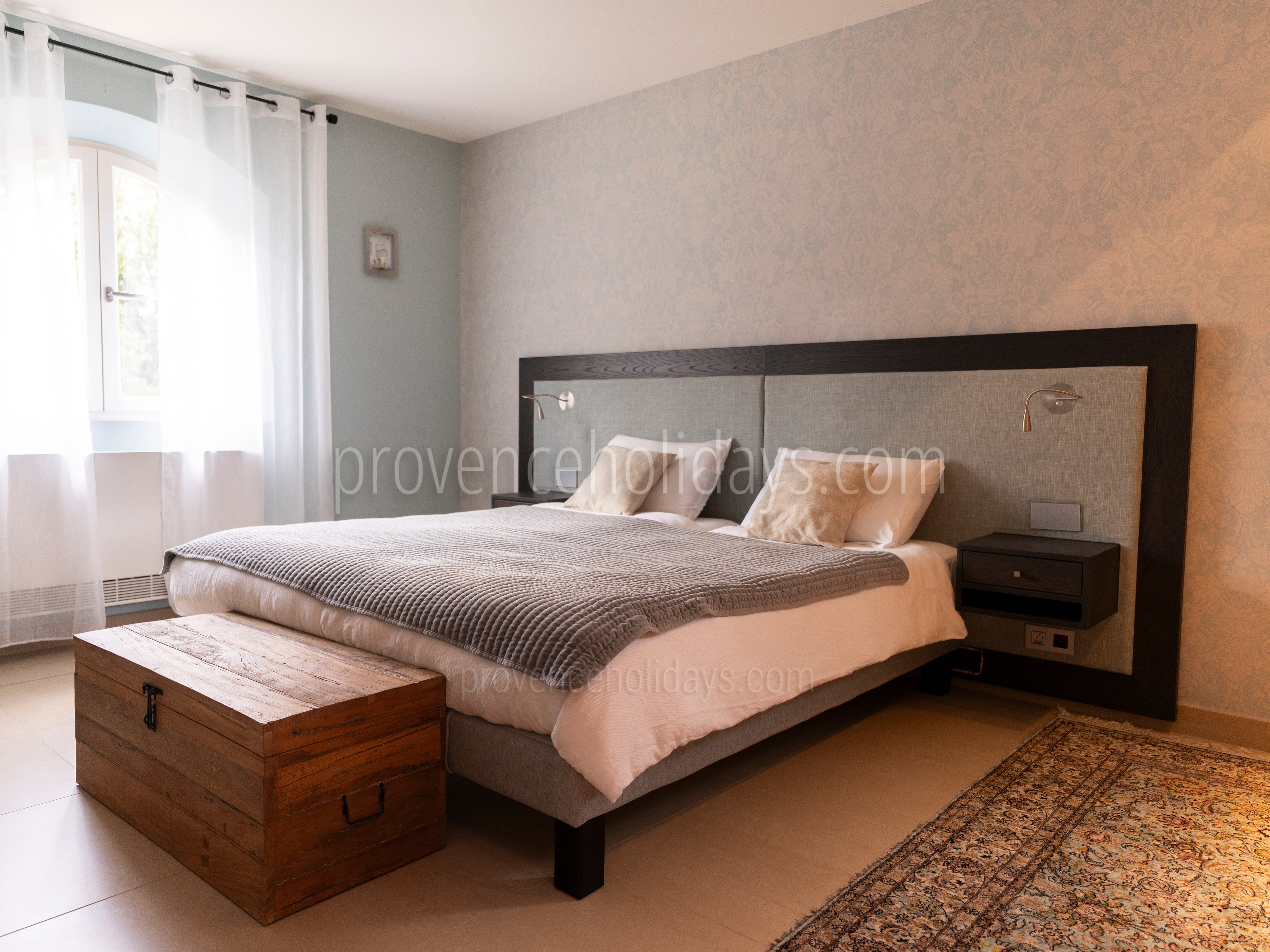15 - Villa les Lauriers: Villa: Bedroom