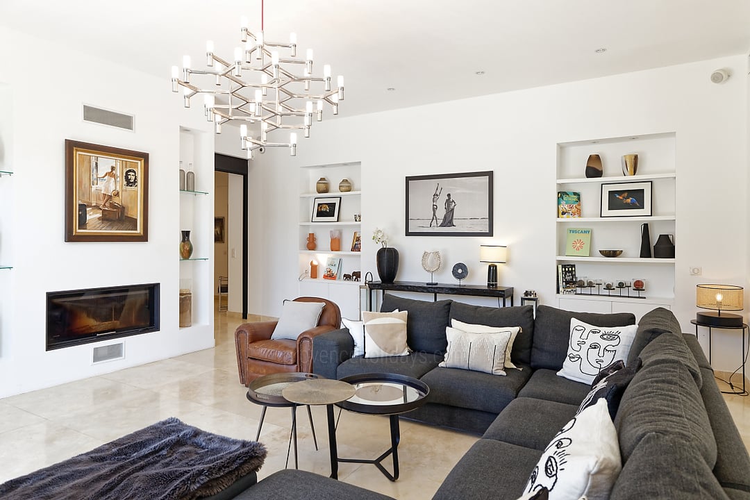 31 - Mas Aurelia: Villa: Interior