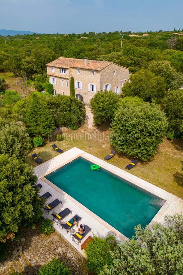 1 - Stone bastide with pool in Bonnieux: Villa: Pool