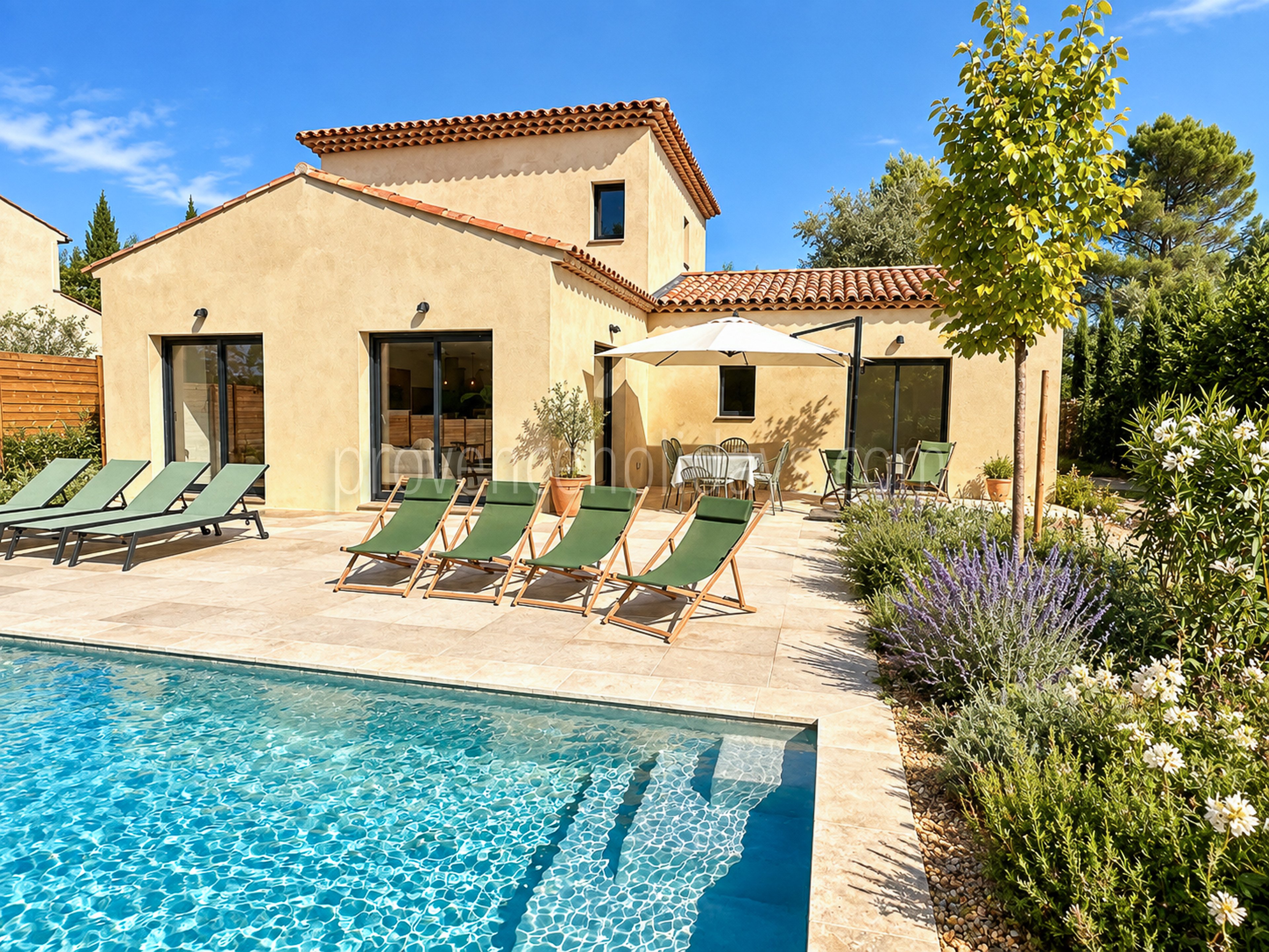 3 - Maison contemporaine à Ménerbes: Villa: Exterior
