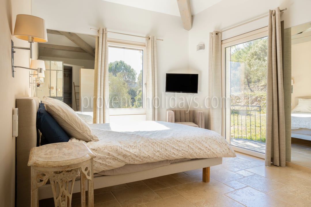 4 - Mas de la Colline: Villa: Bedroom