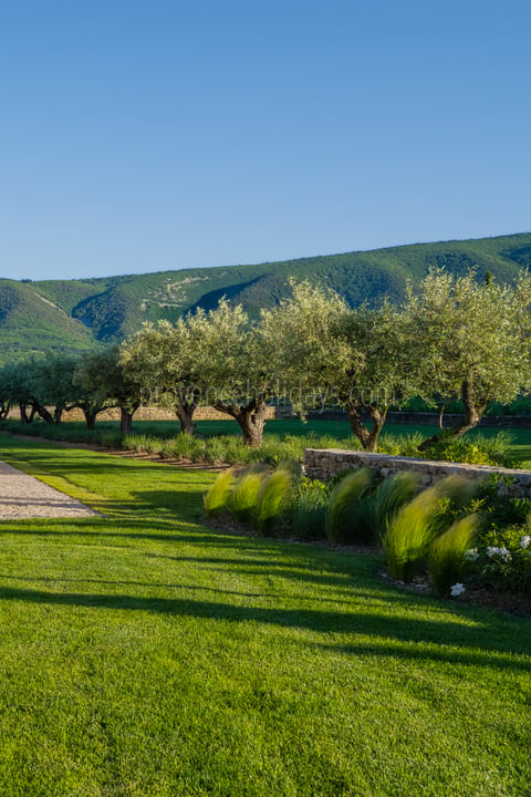 153 - Domaine des cascades: Villa: Exterior