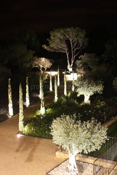 55 - Le Mas de la Pinède: Villa: Exterior
