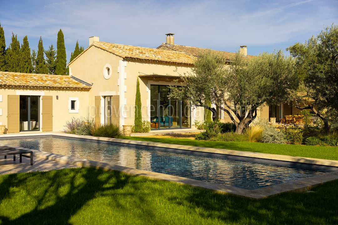 Mas en pierre avec piscine chauffée à Saint-Rémy-de-Provence
