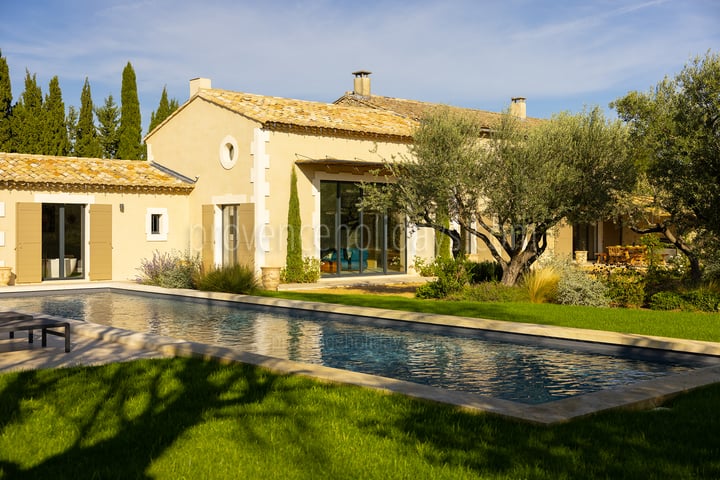 Mas en pierre avec piscine chauffée à Saint-Rémy-de-Provence