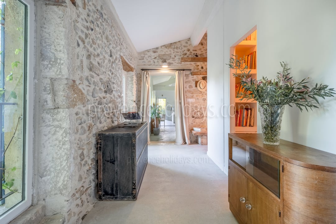 24 - Mas des Champs: Villa: Interior
