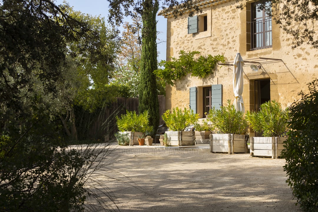 2 - Bergerie de Beaumes: Villa: Exterior