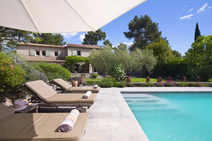 16 - Mas des Pins: Villa: Pool