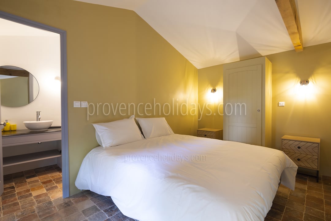 4 - Bastide de la Combe: Villa: Bedroom