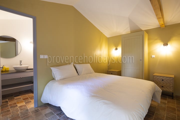 4 - Bastide de la Combe: Villa: Bedroom