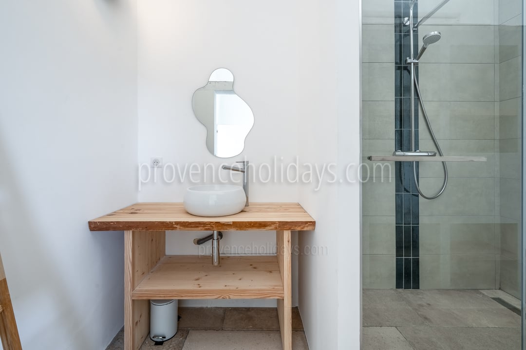 35 - Les Vignes du Luberon: Villa: Bathroom
