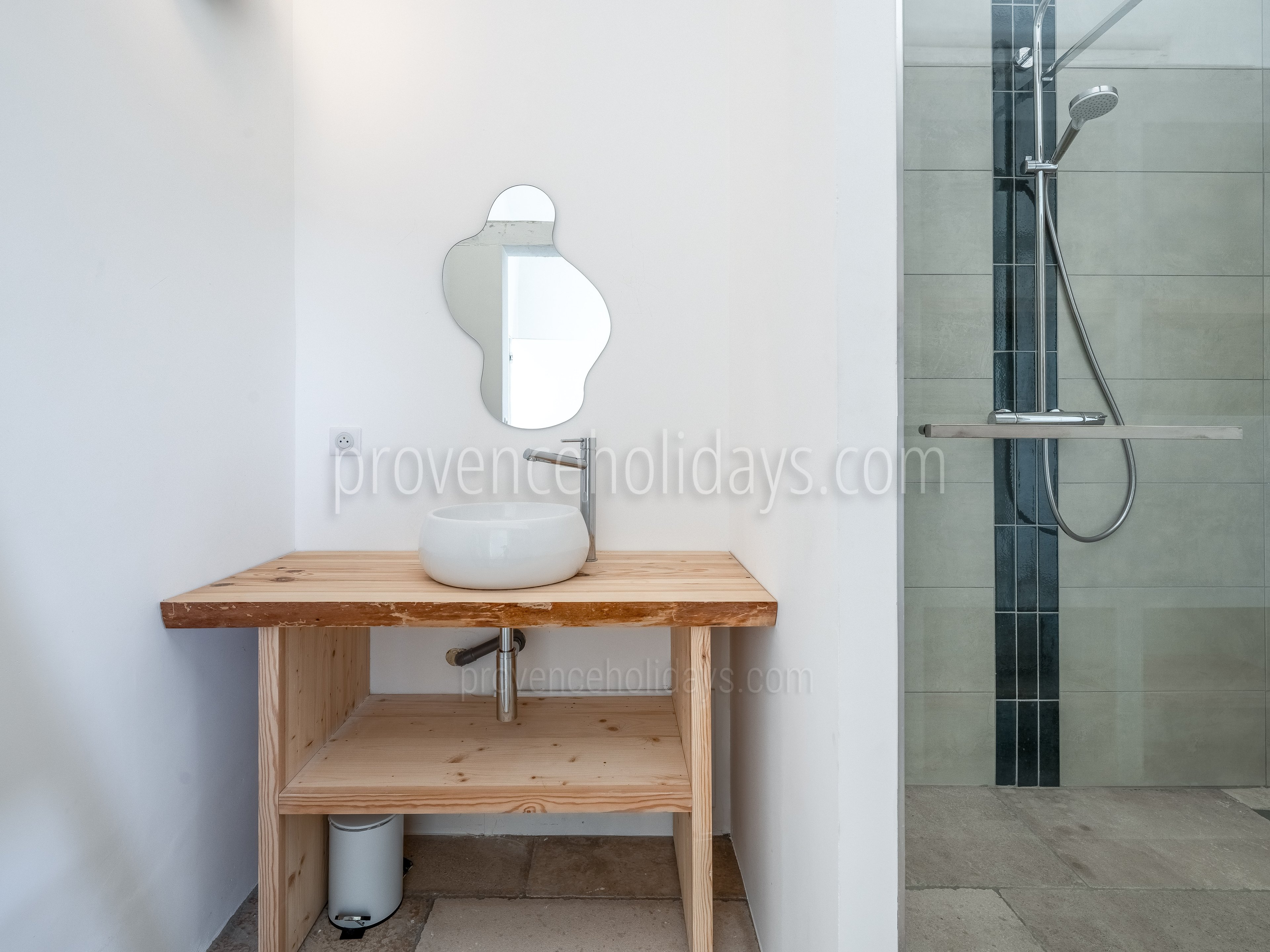 35 - Les Vignes du Luberon: Villa: Bathroom