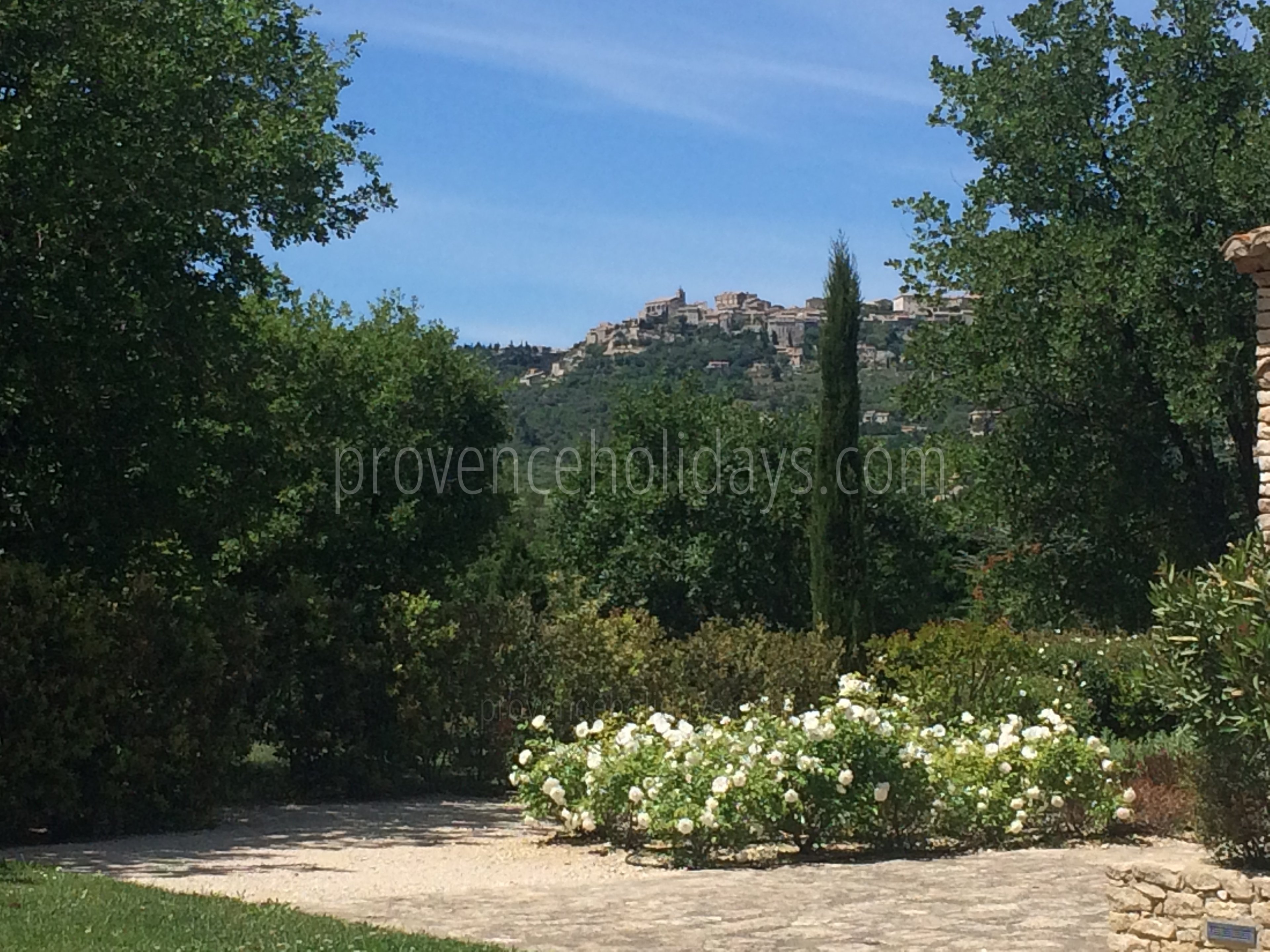 32 - Villa à Gordes: Villa: Exterior