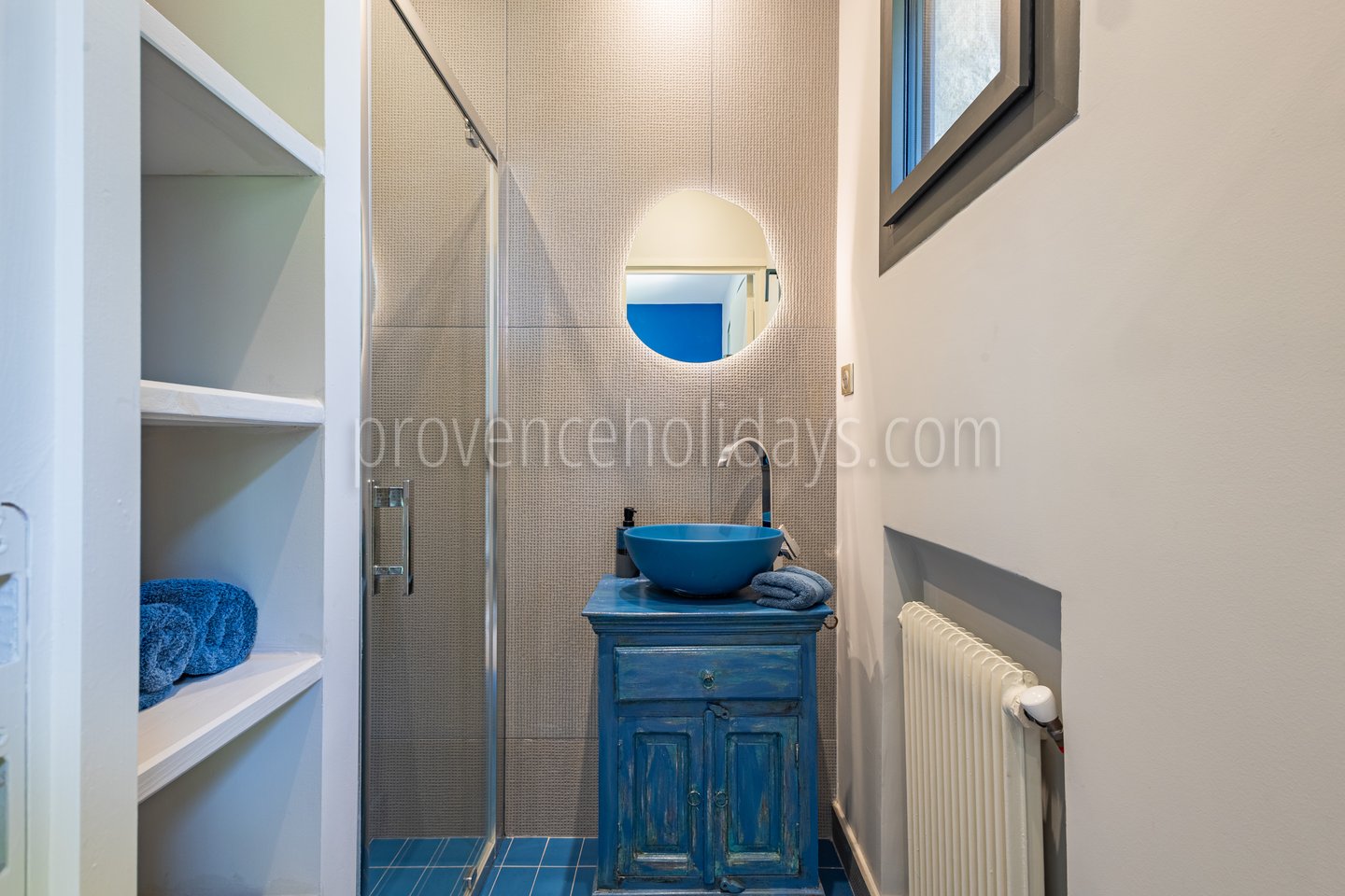 39 - Mas des Cistes: Villa: Bathroom 2