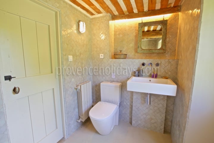 47 - Mas des Lavandes: Villa: Bathroom