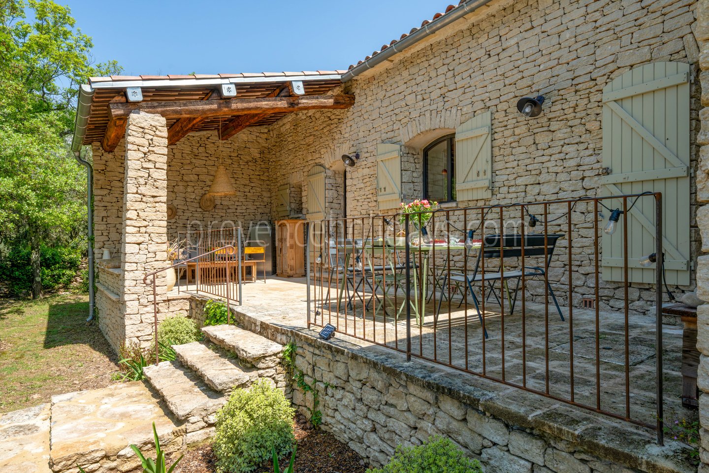 73 - Mas des Chênes Blancs: Villa: Exterior