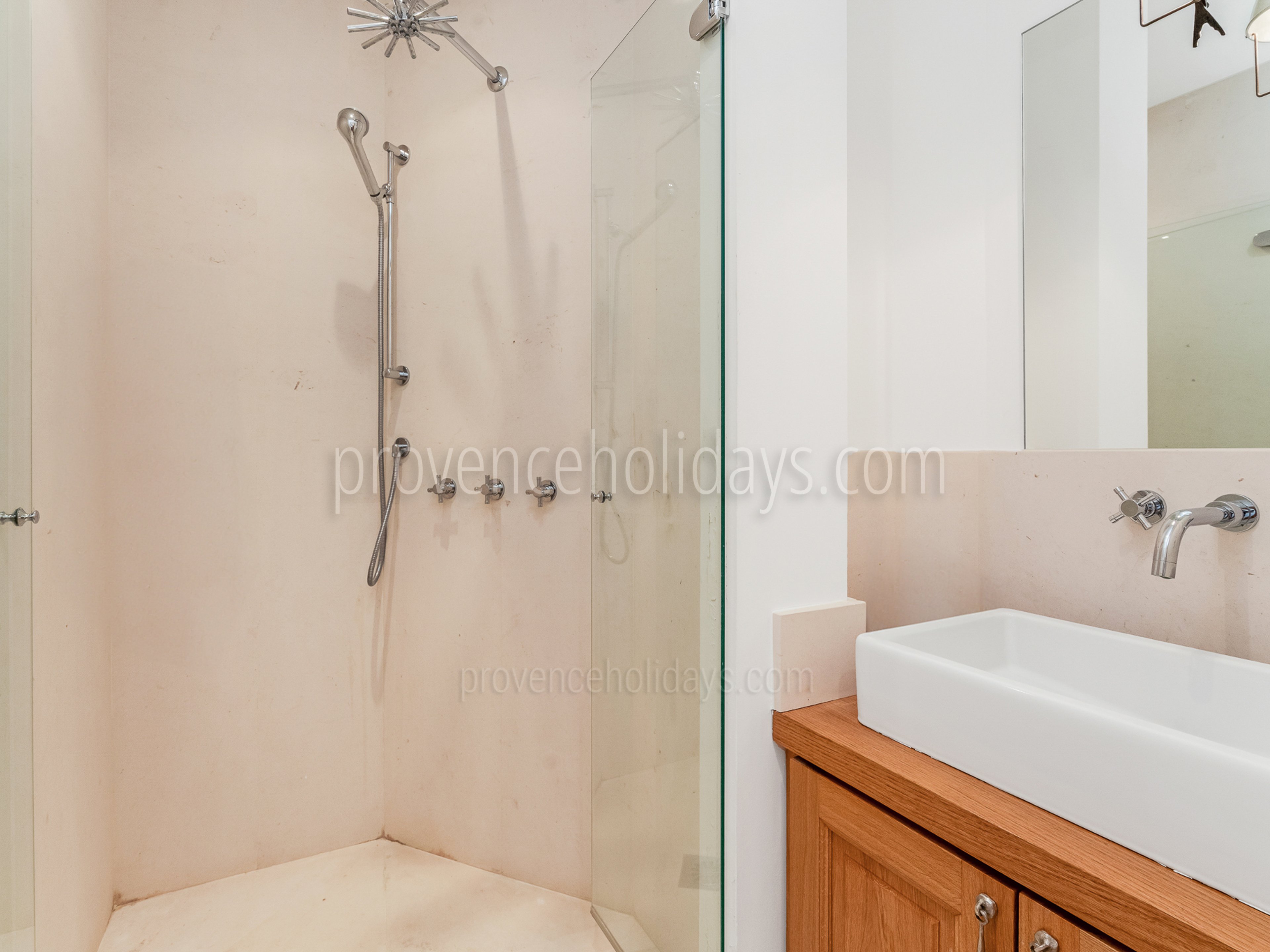 17 - Bastide Azurée: Villa: Bathroom