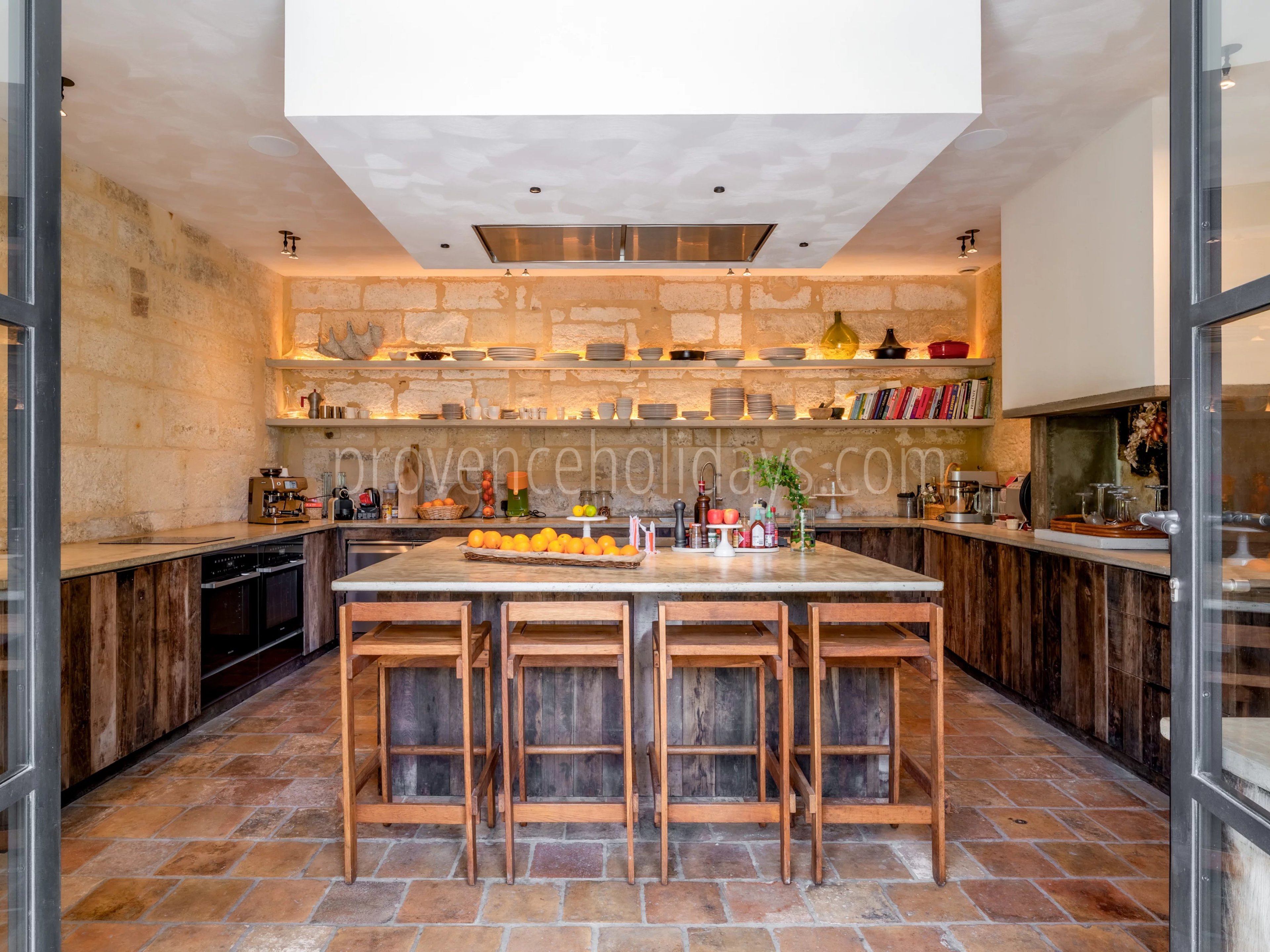 4 - Restored residence in Saint-Rémy-de-Provence: Villa: Interior