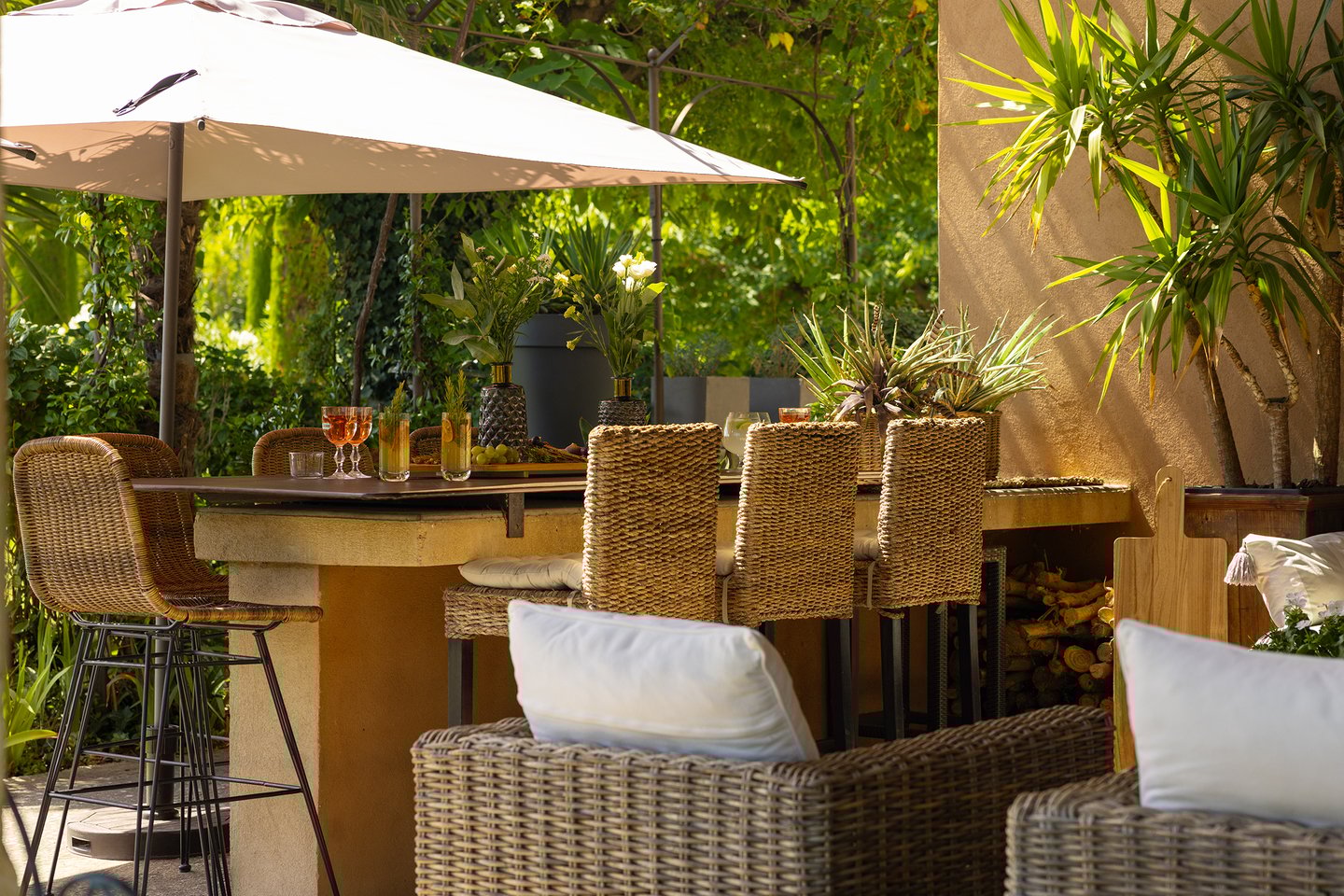 18 - Mas Le Thor: Villa: Exterior