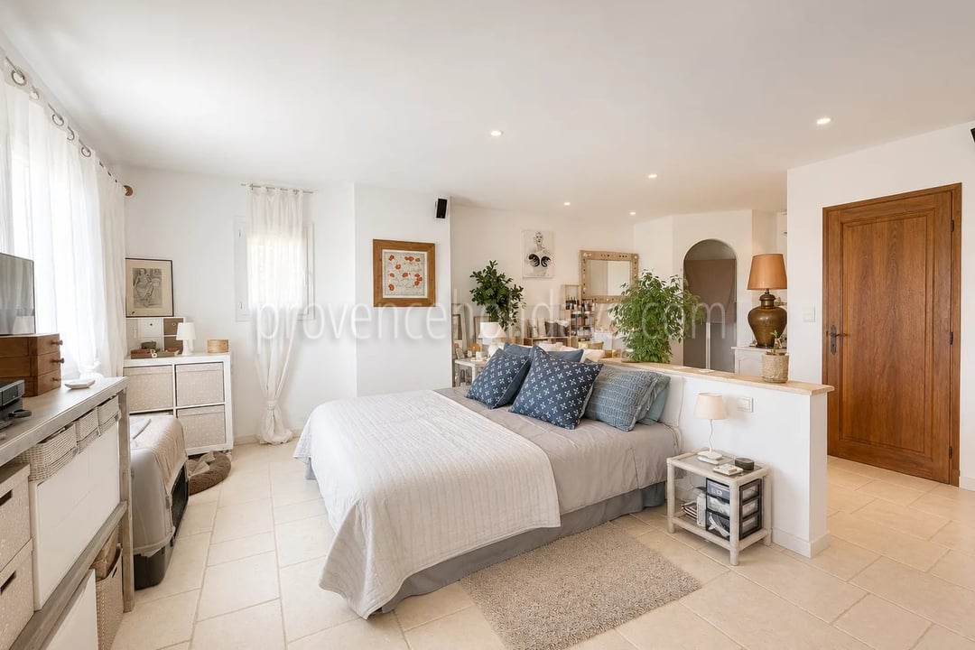 12 - Provençaalse villa in Cavalaire-sur-Mer: Villa: Bedroom
