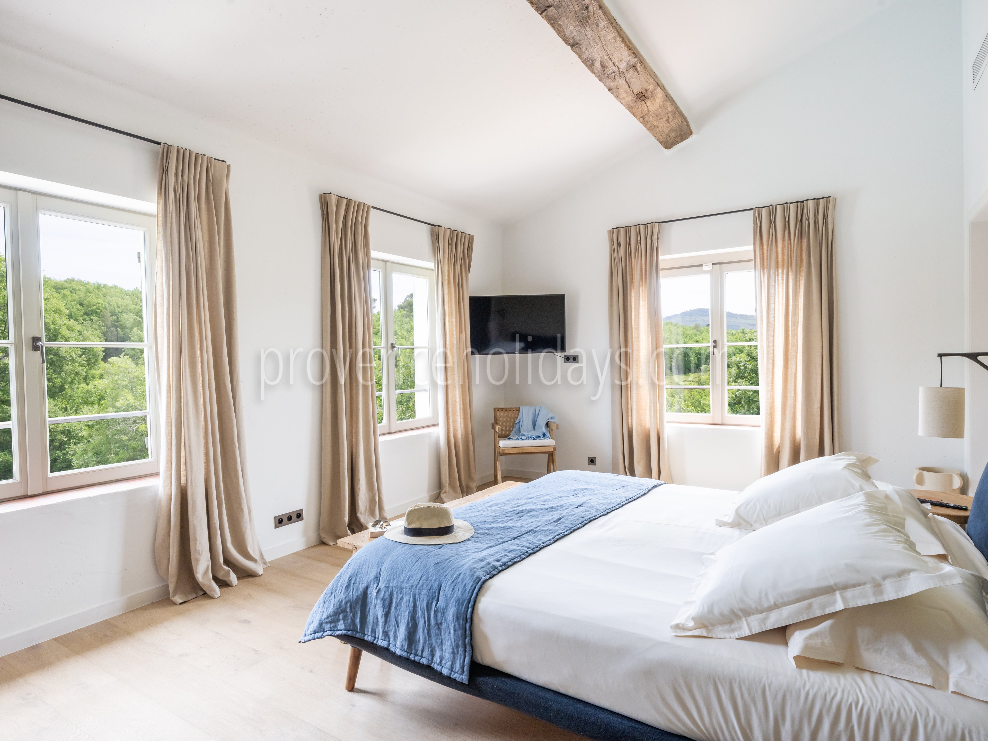 16 - Bergerie des Vignes: Villa: Bedroom