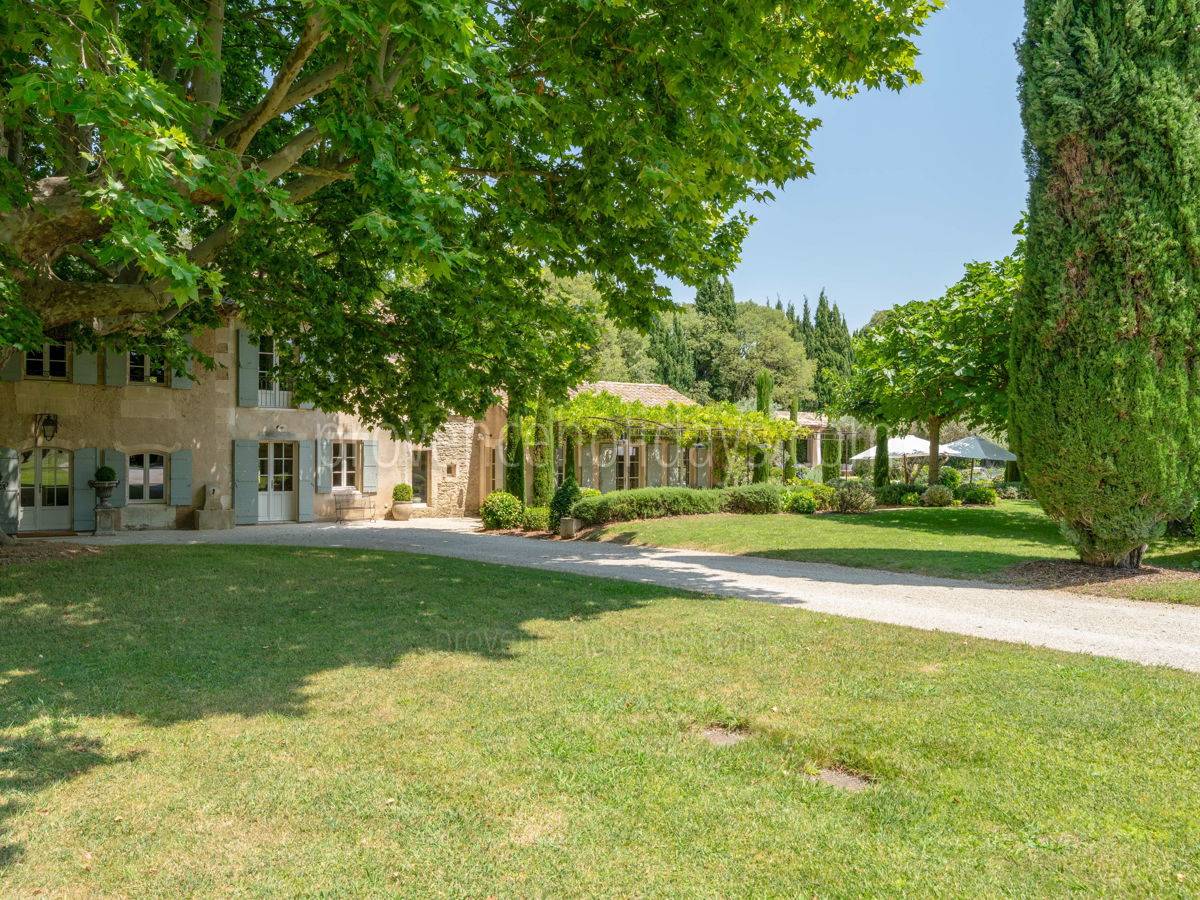 37 - Mas des Chênes Verts: Villa: Exterior