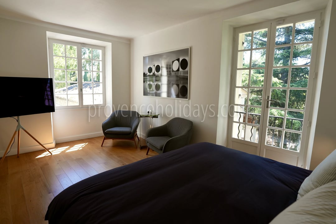 27 - Stone estate in Eygalières: Villa: Interior