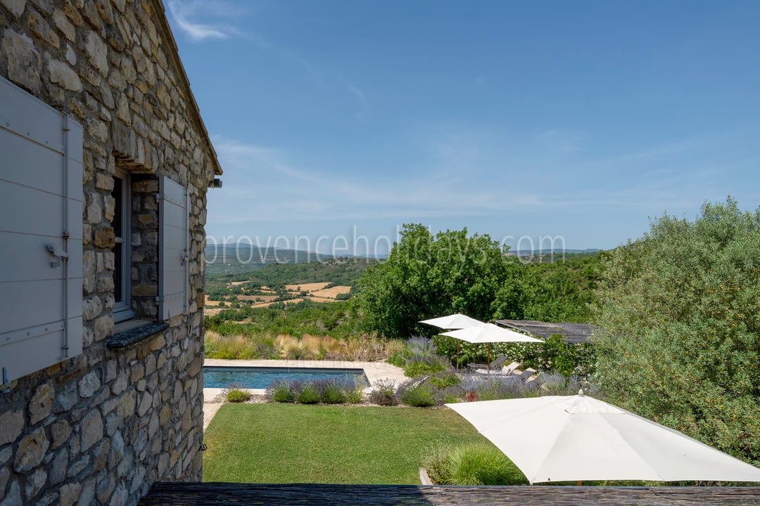 17 - Mas de Saint-Jean: Villa: Exterior