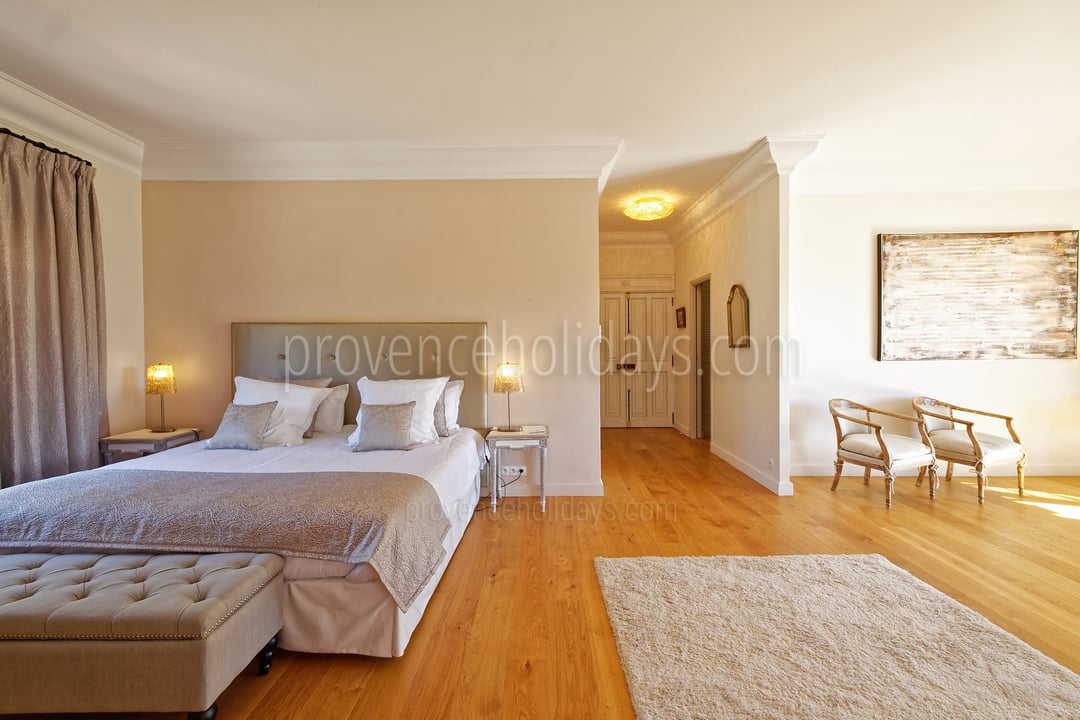 31 - Villa Garrigue: Villa: Bedroom