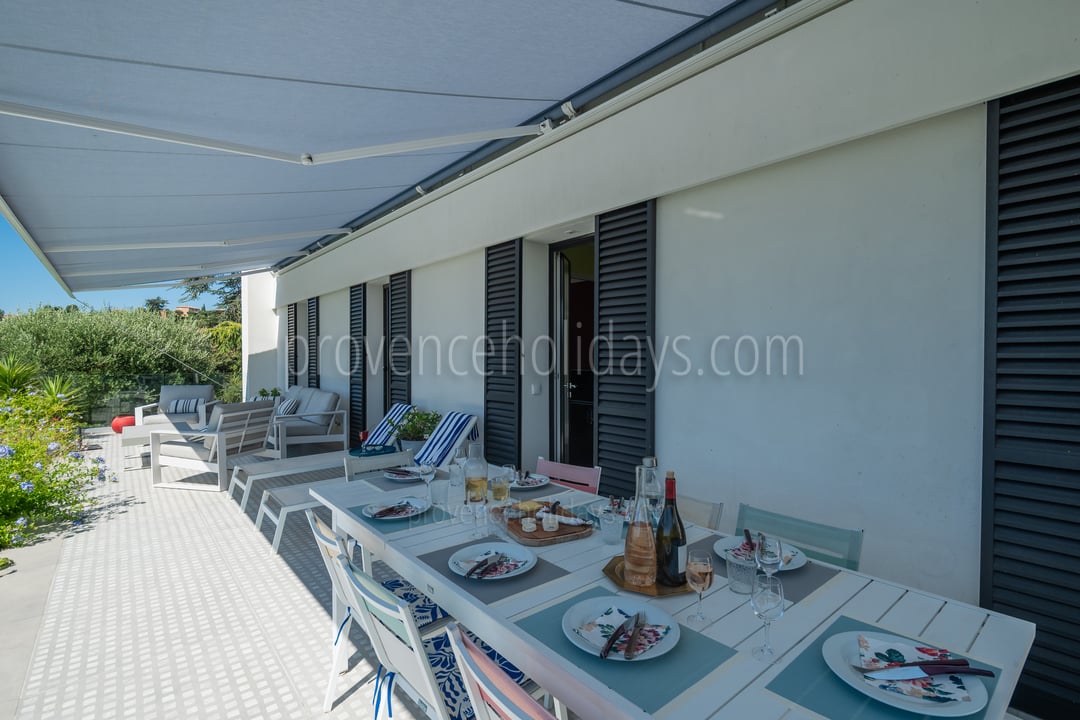 37 - Villa Blanche: Villa: Exterior