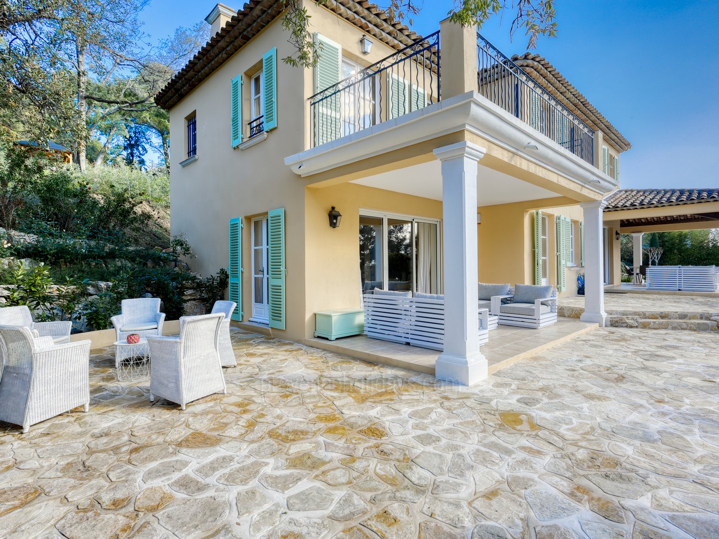 10 - Manoir de Seraphine: Villa: Exterior