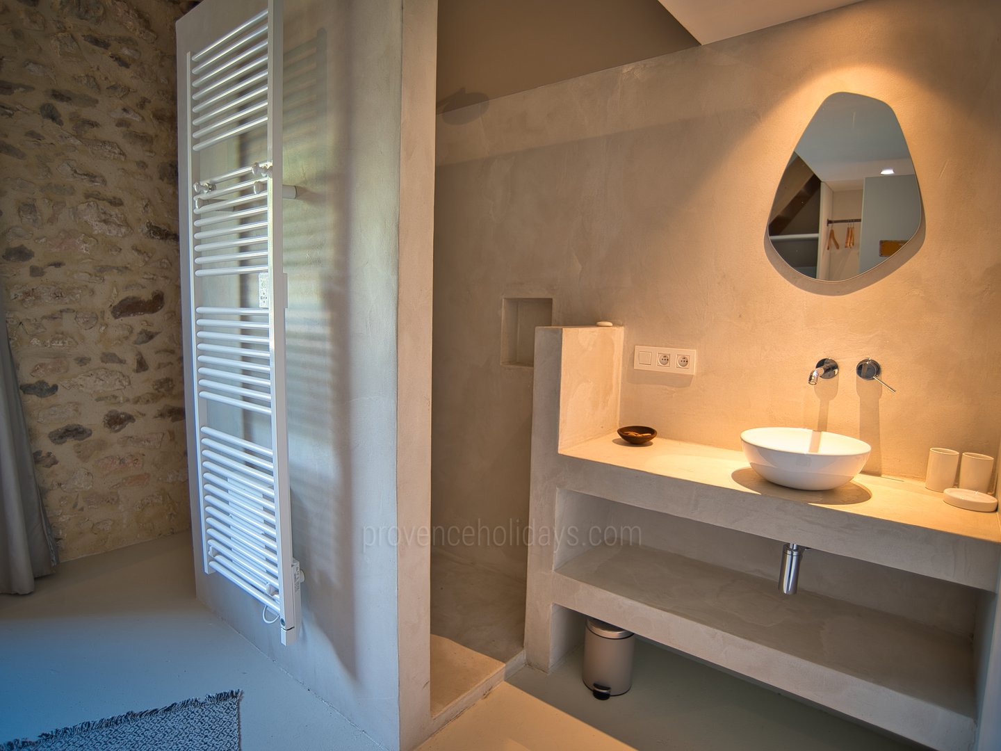 51 - Bastide du Lavoir: Villa: Bathroom