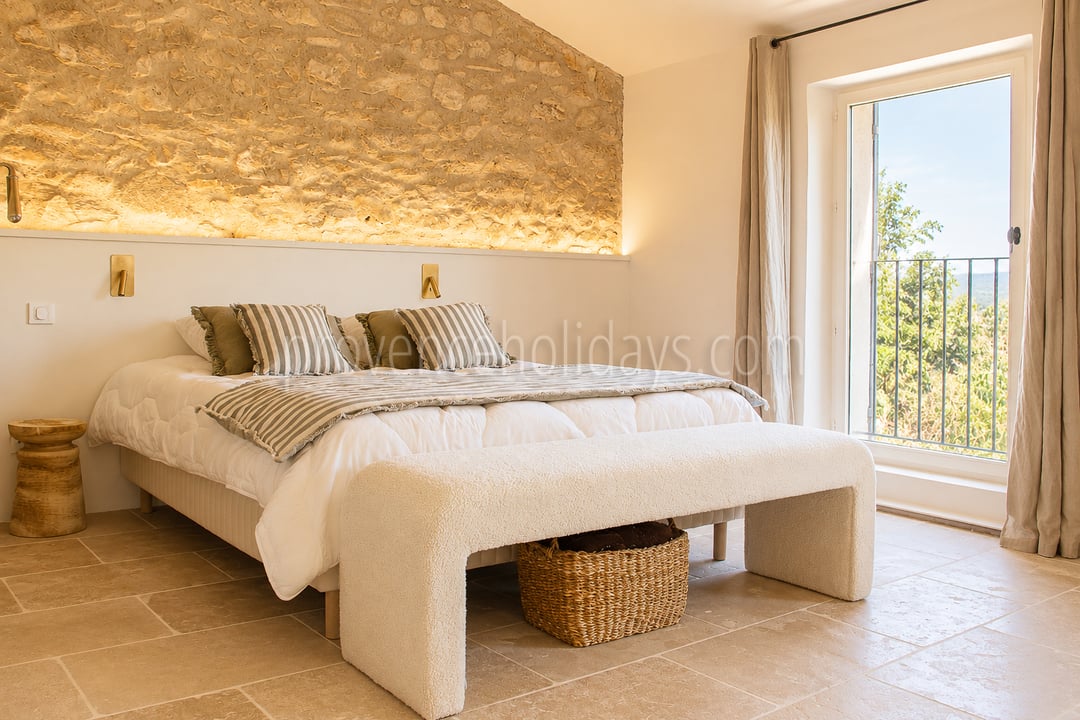 44 - Mas rénové à pied d\'Eygalières: Villa: Bedroom