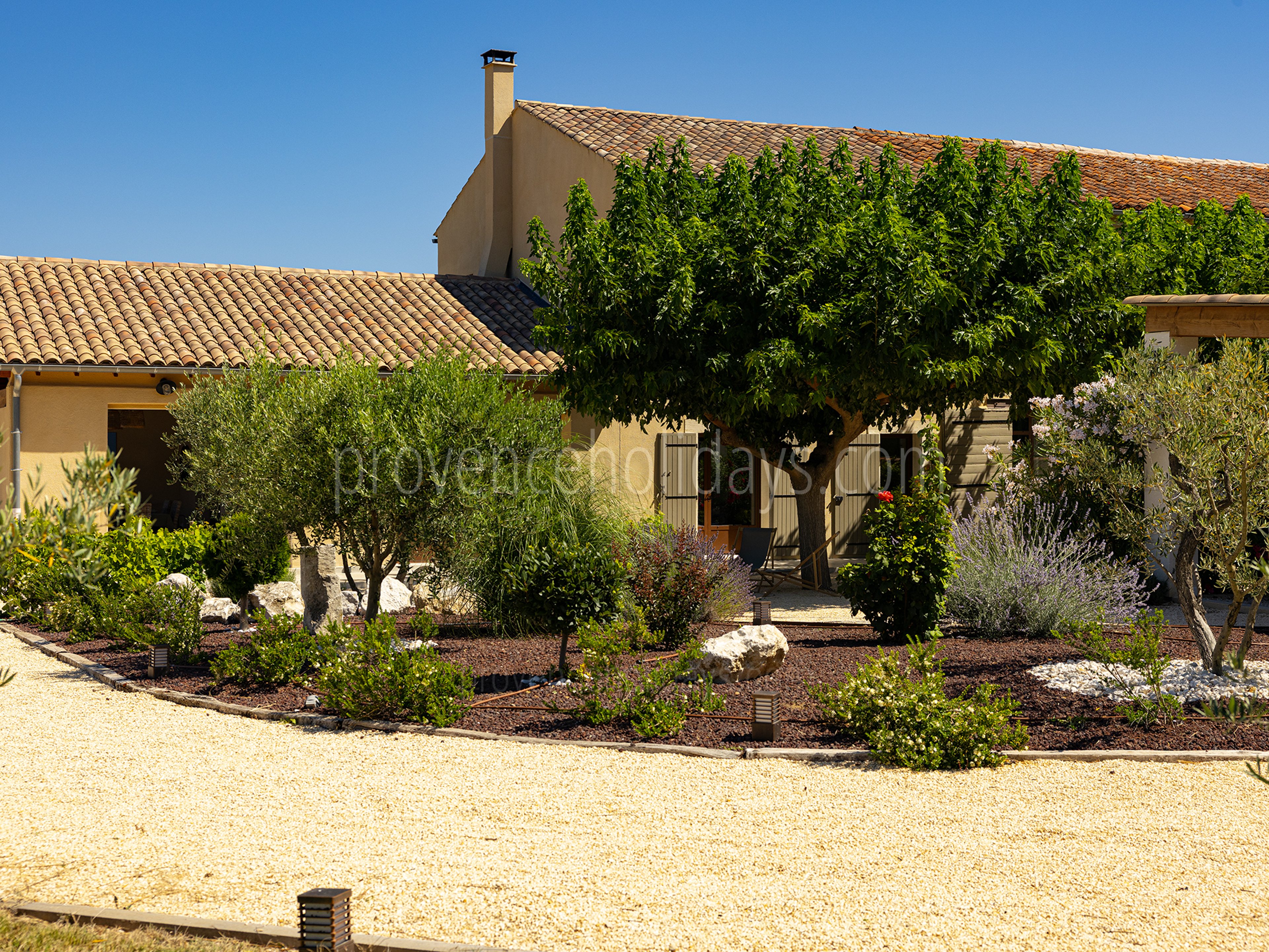 14 - Mas des deux Mûriers: Villa: Exterior