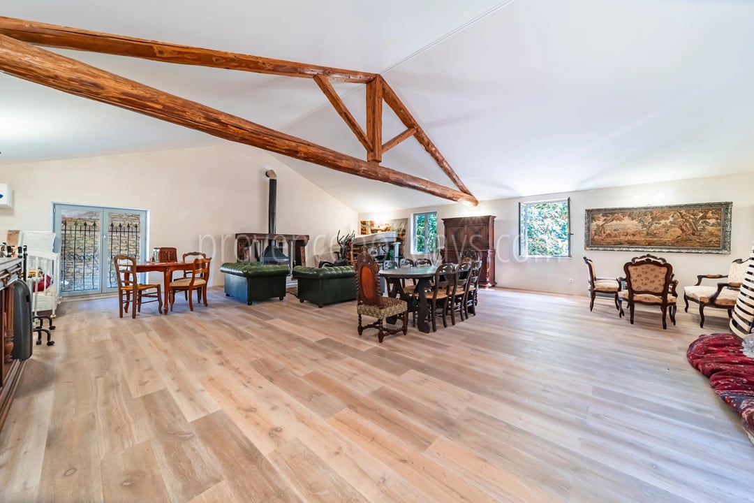 14 - Character estate in Cucuron: Villa: Interior