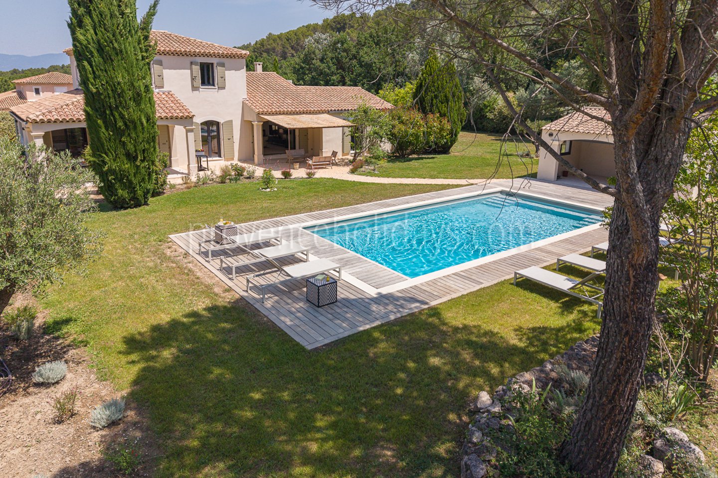 72 - Villa du Puy: Villa: Exterior
