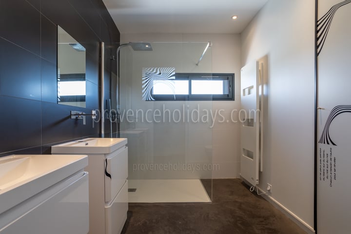 10 - Maison Valley: Villa: Bathroom