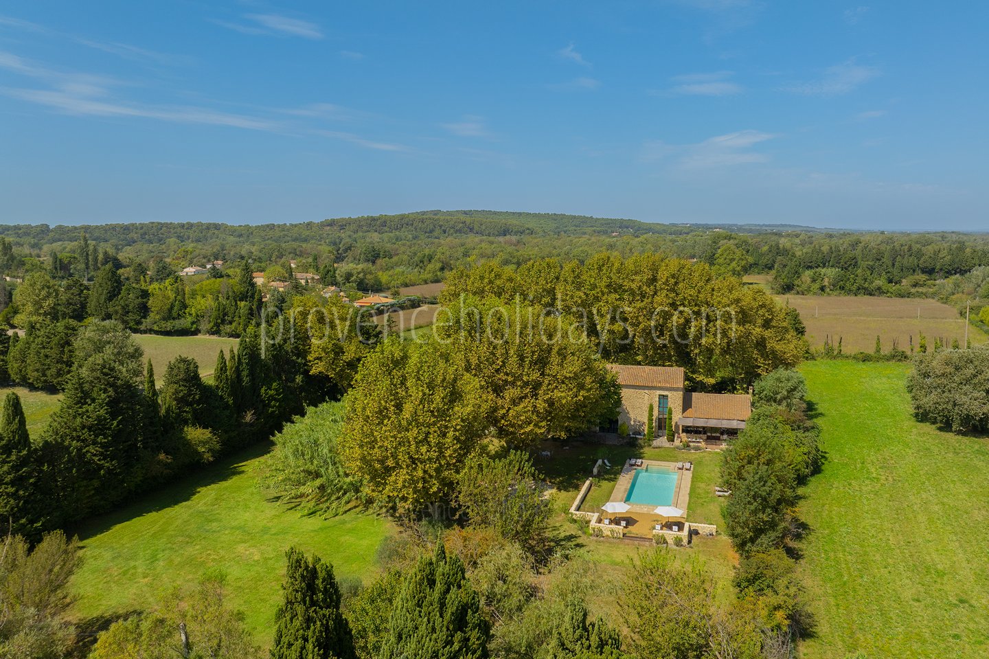 39 - Le Mas d\'Entraigues: Villa: Exterior