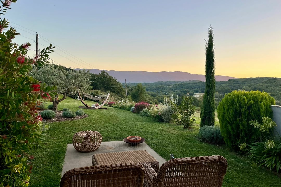 5 - Le Mas du Vallon: Villa: Exterior
