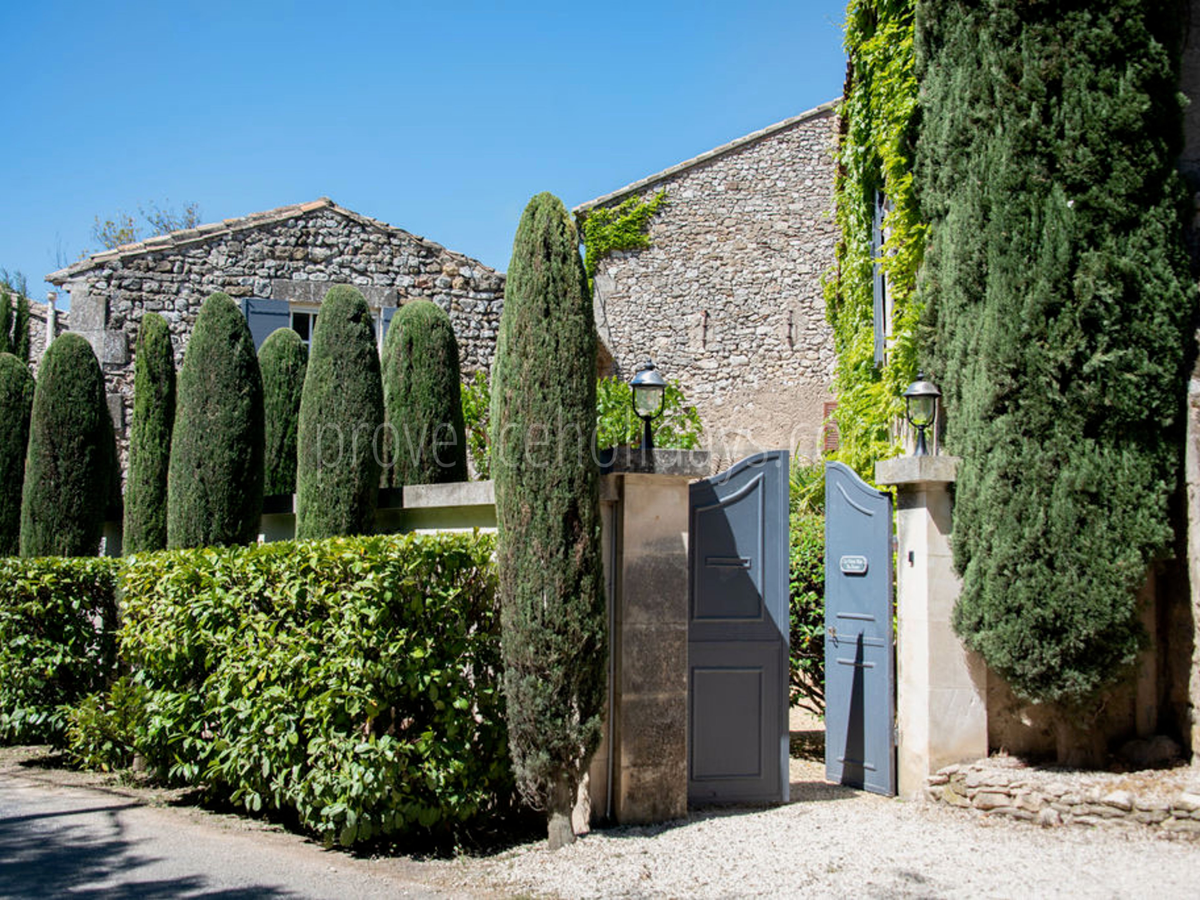 53 - Mas Mouriès: Villa: Exterior