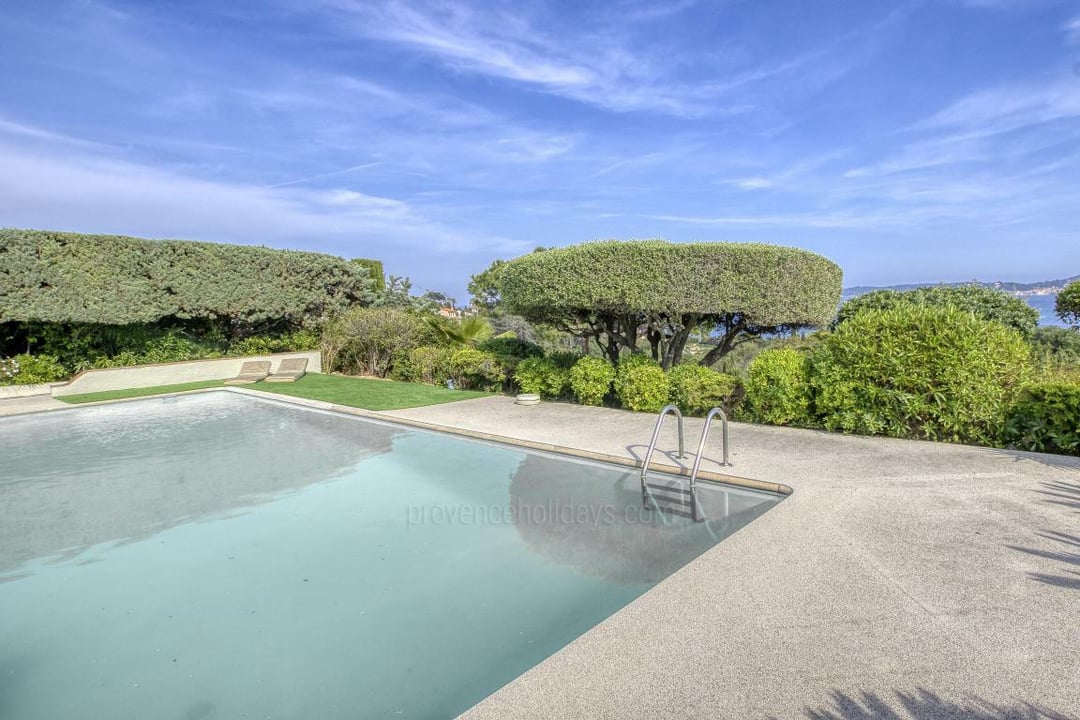 16 - Azur Sérénité: Villa: Pool