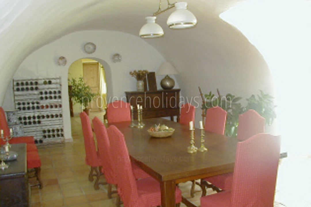 31 - Mas Lambesc: Villa: Interior