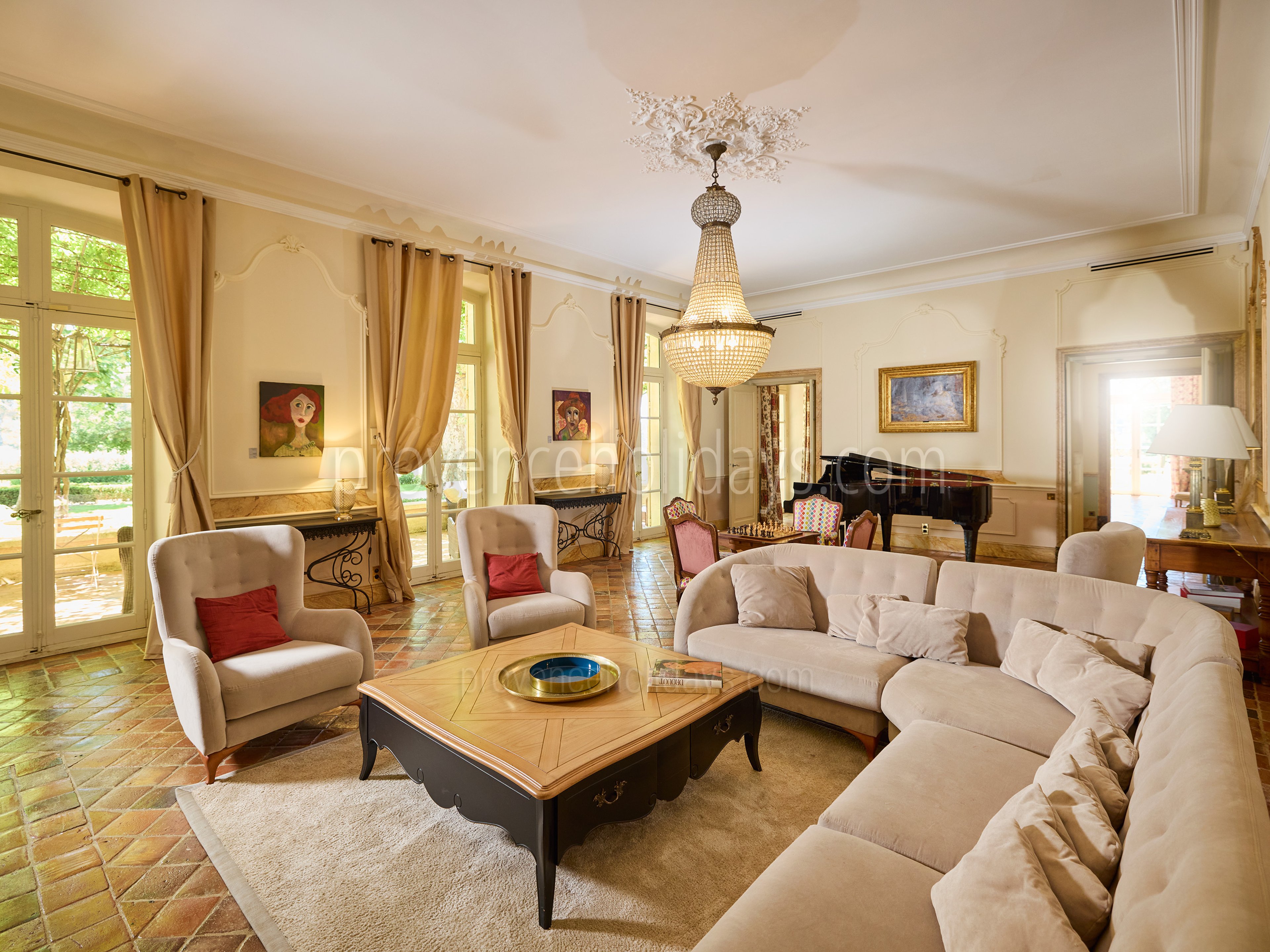9 - Le Château: Villa: Interior